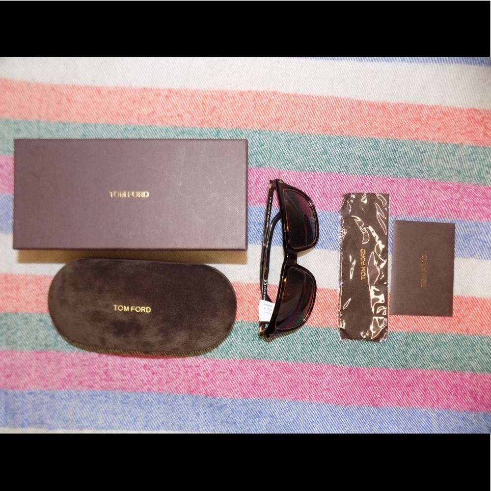 Tom Ford Karlie Sunglasses - TF392 52J